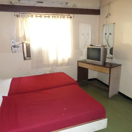 Hotel Sadanand Sangli Экстерьер фото