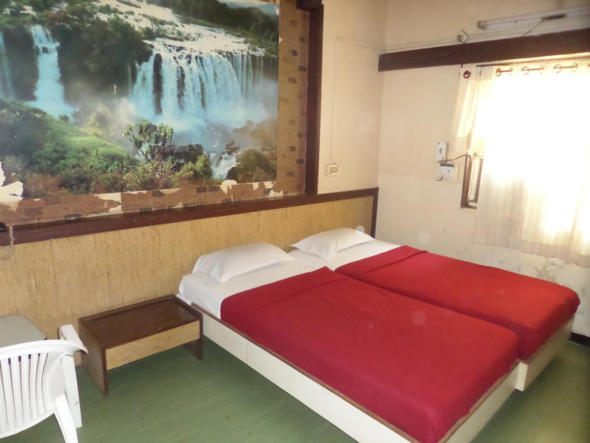 Hotel Sadanand Sangli Экстерьер фото
