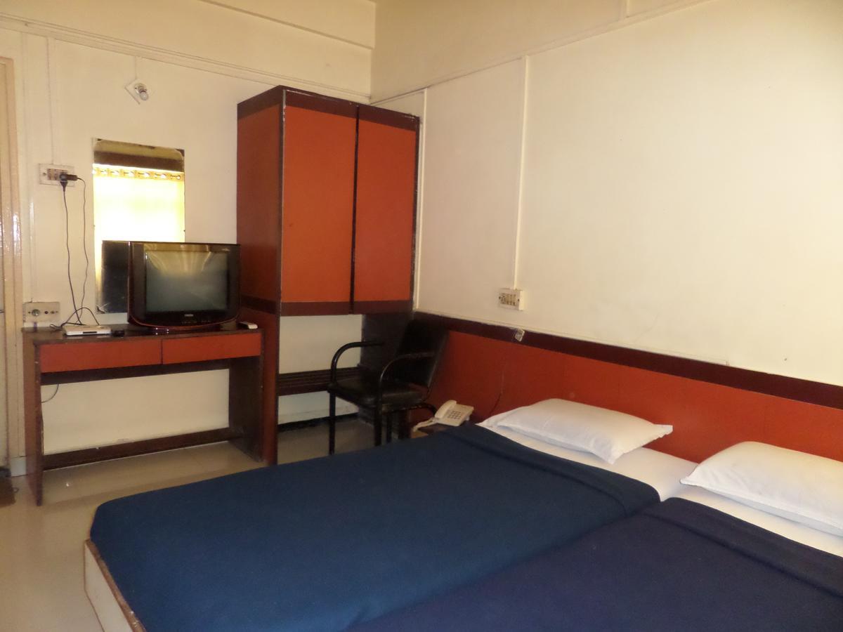 Hotel Sadanand Sangli Экстерьер фото
